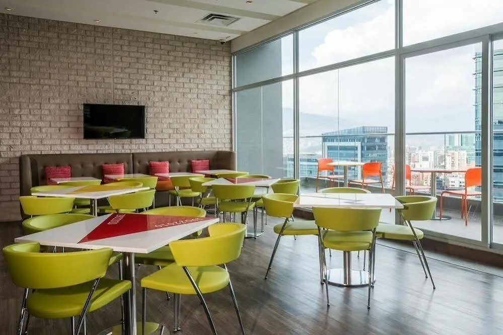 Hampton By Hilton Bogota Airport Hotel 4*,  Colombia
